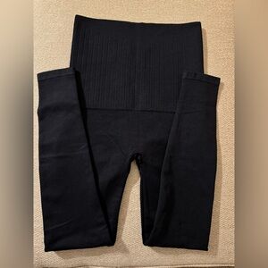 LIKE NEW! Black Pregnancy High-Waisted Leggings
